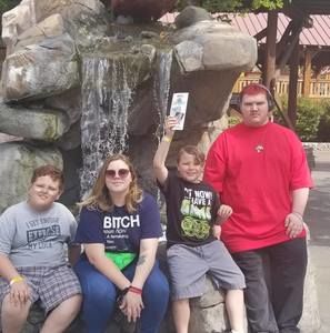 Meet your Posher, Amber